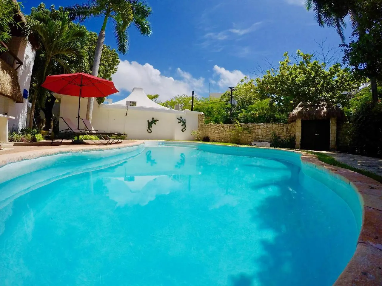 Mango Rooms 2*, Cancún México
